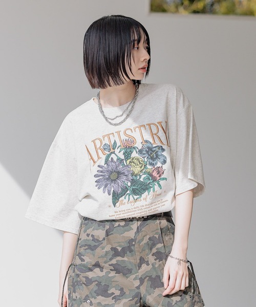 セール】【UNISEX/2サイズ展開】ダークフラワーTシャツ（Tシャツ