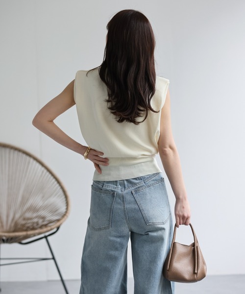 ap retro(アプレトロ)の「タックショルダーノースリニット / ワイドノースリーブニット(ニット/セーター・レディース・ブラウン/ブラック/ブラック系その他/オフホワイト・FREE)」の19枚目の写真