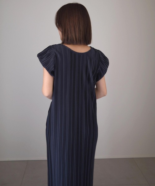 KOBE LETTUCE（コウベレタス）の「[ yuiさんコラボ ]前後2way半袖プリーツワンピース（ワンピース・レディース・ブラウン/ミント/ベージュ/ブラック・M/PM）」の6枚目の写真