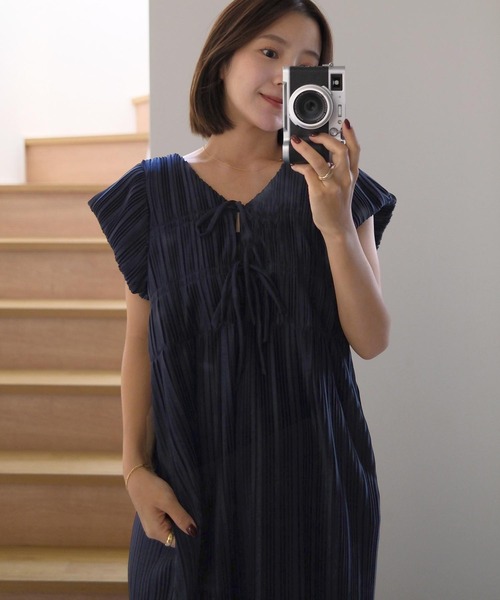 KOBE LETTUCE（コウベレタス）の「[ yuiさんコラボ ]前後2way半袖プリーツワンピース（ワンピース・レディース・ブラウン/ミント/ベージュ/ブラック・M/PM）」の8枚目の写真