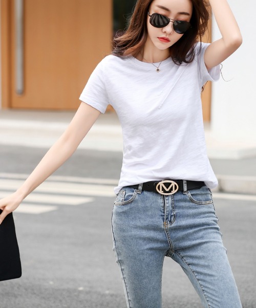 2ly2（トゥーリートゥー）の「さりげないアクセント♪プチボタン付きTシャツ（Tシャツ/カットソー・レディース・ブルー/パープル/ホワイト/グリーン・FREE）」の7枚目の写真