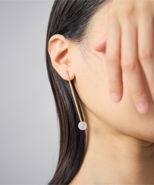 Jouete（ジュエッテ）の「[ドロップ] ピアス アシンメトリー（ピアス（両耳用）・レディース・イエローゴールド/プラチナム・FREE）」の6枚目の写真