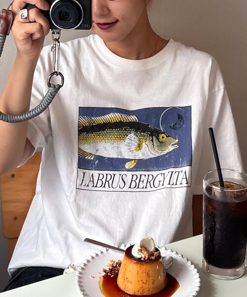 CIAOPANIC TYPY（チャオパニックティピー）の「【UNISEX】レトロ魚TEE
