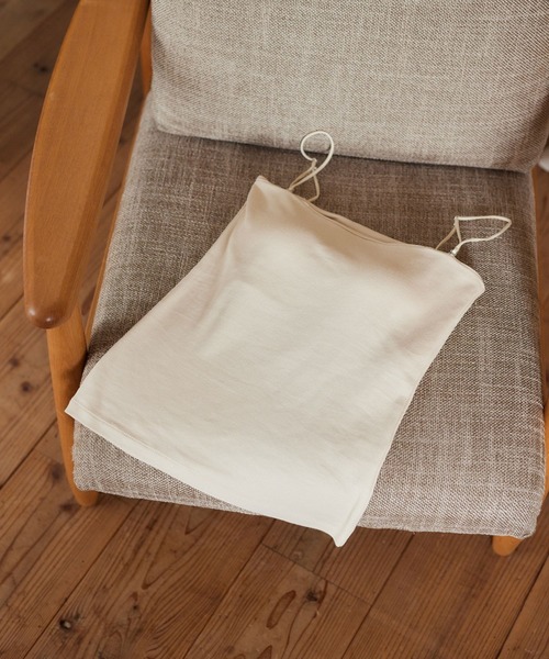 mysty woman（ミスティウーマン）の「モールドカップ付きインナーキャミソール２　497419（キャミソール・レディース・オフホワイト/ブラック/ベージュ/ダークブラウン・FREE）」の4枚目の写真