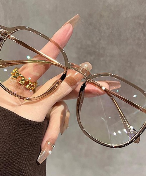 Bifrost（ビフレスト）の「クリアレンズファッションメガネ 伊達めがね（メガネ・レディース・ブラウン/ブラック・FREE）」の5枚目の写真