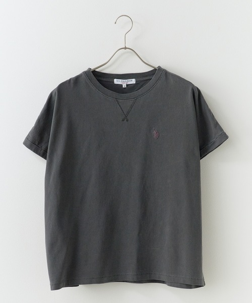 U.S. POLO ASSN.（ユーエスポロアッスン）の「U.S. POLO ASSN./ユーエスポロアッスン ピグメントガゼットTシャツ メンズ 秋物 秋服 2026年秋冬（Tシャツ/カットソー・メンズ・グリーン/ベージュ/パープル/スミクロ・L/M/S）」の2枚目の写真