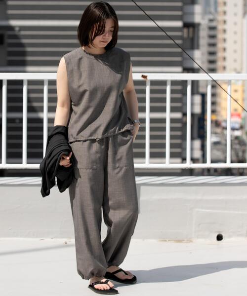 EKAL（エカル）の「『UR TECH DRYLUXE』『吸水速乾/UVカット』ハイツイストイージートラウザー（その他パンツ・レディース・チャコールグレー/モカ/ネイビー・ONE）」の10枚目の写真