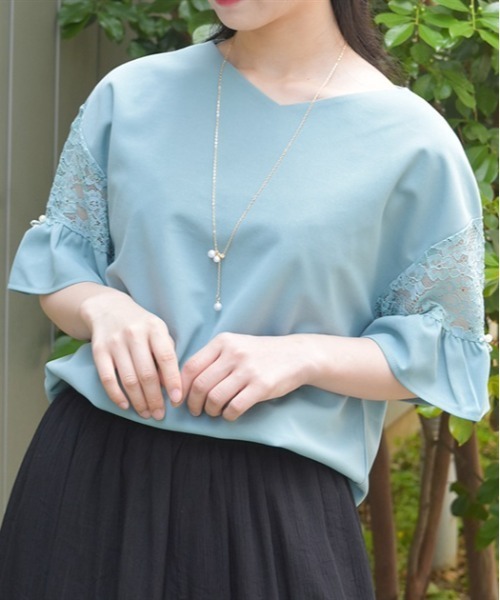 リーファー 袖レースカットソー BEARDSLEY（ビアズリー）の「袖レースカットソー（Tシャツ/カットソー