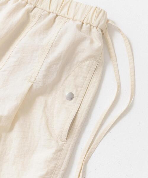 F by ROSSO（エフバイロッソ）の「F by ROSSO　撥水ナイロンイージーパンツ（その他パンツ・レディース・アイボリー/ピンク/ブラウン・36/38）」の12枚目の写真