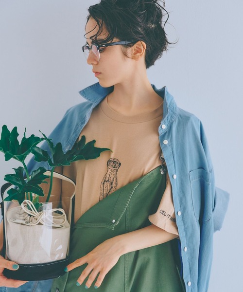 studio CLIP(スタディオクリップ)の「【UVカット・汗染み防止】アソートアニマルプリントTシャツ(Tシャツ/カットソー・レディース・スモーク/ピンク/グリーン/ベージュ/ブルー/ナチュラル・LARGE/MEDIUM)」の2枚目の写真