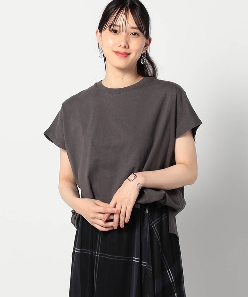 Grand PARK（グランドパーク）の「ワンポイント刺繍 ドルマンTシャツ（Tシャツ/カットソー・レディース・チャコールグレー/カーキ/ホワイト/テラコッタ・FREE）」の2枚目の写真