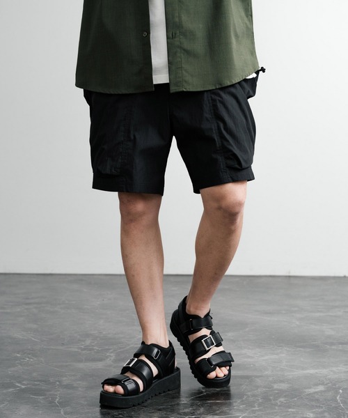 Audience（オーディエンス）の「Audience オーディエンス 綿ナイロンキャンバスサイドドローコードワイドカーゴショーツ AUD3641（カーゴパンツ・メンズ・ベージュ/オリーブ/ブラック/スミクロ・L/M）」の19枚目の写真