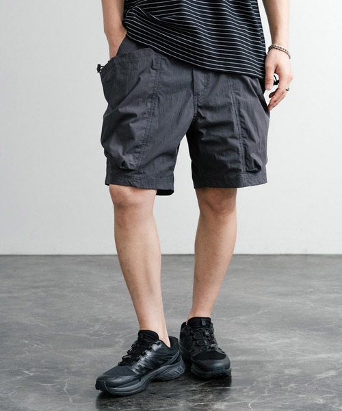 Audience（オーディエンス）の「Audience オーディエンス 綿ナイロンキャンバスサイドドローコードワイドカーゴショーツ AUD3641（カーゴパンツ・メンズ・ベージュ/オリーブ/ブラック/スミクロ・L/M）」の14枚目の写真