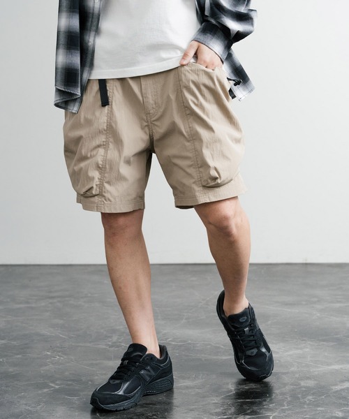 Audience（オーディエンス）の「Audience オーディエンス 綿ナイロンキャンバスサイドドローコードワイドカーゴショーツ AUD3641（カーゴパンツ・メンズ・ベージュ/オリーブ/ブラック/スミクロ・L/M）」の11枚目の写真