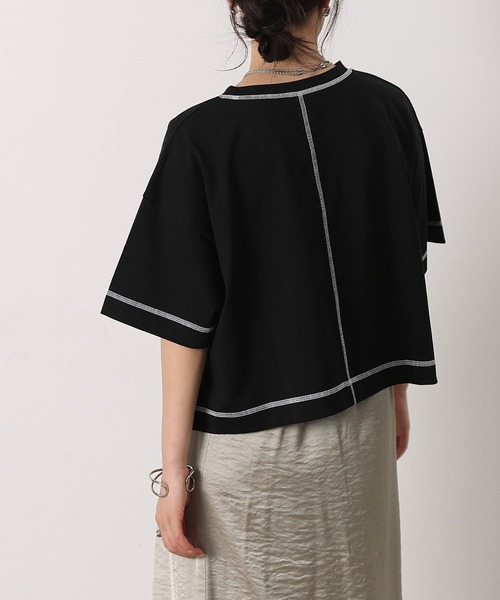 COLONY 2139(コロニートゥーワンスリーナイン)の「スマートワイドクロップド配色ステッチTシャツ(Tシャツ/カットソー・レディース・ブラック/グレー/ブルー/ホワイト/ピンク・FREE)」の17枚目の写真