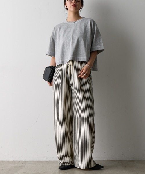 COLONY 2139(コロニートゥーワンスリーナイン)の「スマートワイドクロップド配色ステッチTシャツ(Tシャツ/カットソー・レディース・ブラック/グレー/ブルー/ホワイト/ピンク・FREE)」の22枚目の写真