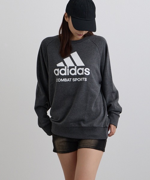 ADDITION STORE（アディションストア）の「【ADDITION STORE】アディダス コンバットスポーツ ロゴプリントクルーネックスウェット(ミニ裏毛）（スウェット・レディース・グリーン/チャコールグレー/ブラック・MEDIUM/LARGE）」の18枚目の写真