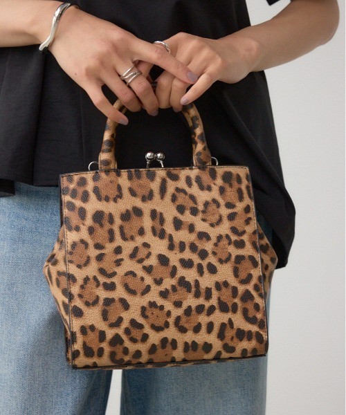 AZUL by moussy（アズールバイマウジー）の「メタルフレームバッグ（ショルダーバッグ・レディース・シルバー/ブラック/ブラウン系その他・FREE）」の21枚目の写真