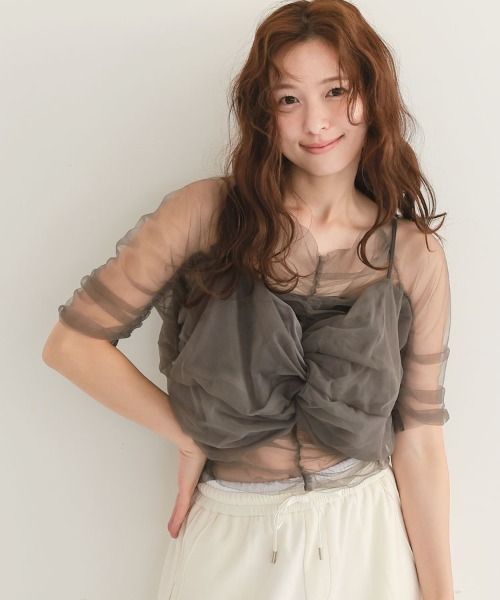 DONOBAN（ドノバン）の「【ANDRESD】twisted bustier layered tops［ツイステッドビスチェレイヤードトップス］（Tシャツ/カットソー・レディース・ベージュ/チャコール/ライトブルー/ブラック・M）」の2枚目の写真