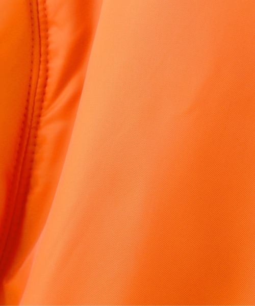 AVIREX（アヴィレックス）の「MA-1 COMMERCIAL / MA-1 コマーシャル / フライトジャケット / AVIREX / アヴィレックス（MA-1・メンズ・ブラック/シルバー/タン/エンジ/セージグリーン・X-LARGE/MEDIUM/XXX-LARGE/XX-LARGE/LARGE）」の21枚目の写真