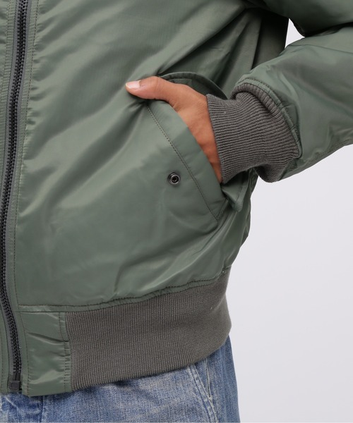 AVIREX（アヴィレックス）の「MA-1 COMMERCIAL / MA-1 コマーシャル / フライトジャケット / AVIREX / アヴィレックス（MA-1・メンズ・ブラック/シルバー/タン/エンジ/セージグリーン・X-LARGE/MEDIUM/XXX-LARGE/XX-LARGE/LARGE）」の16枚目の写真