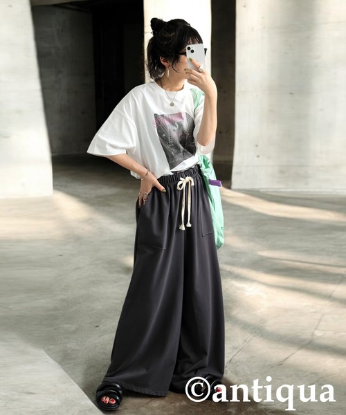 antiqua(アンティカ)の「立体タックデザインTシャツ(Tシャツ/カットソー・レディース・ホワイト系その他/ホワイト/ブラック系その他/ブラック・ONESIZE)」の8枚目の写真