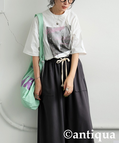 antiqua(アンティカ)の「立体タックデザインTシャツ(Tシャツ/カットソー・レディース・ホワイト系その他/ホワイト/ブラック系その他/ブラック・ONESIZE)」の10枚目の写真