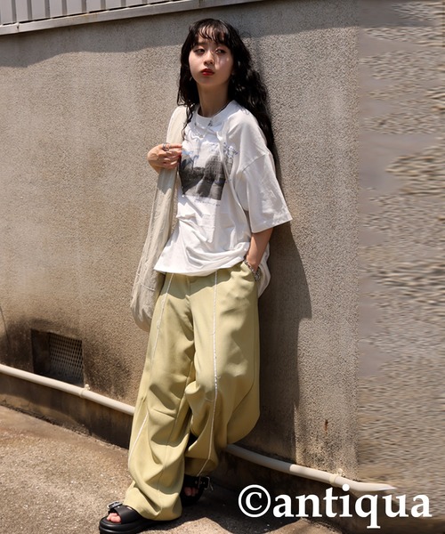 antiqua(アンティカ)の「立体タックデザインTシャツ(Tシャツ/カットソー・レディース・ホワイト系その他/ホワイト/ブラック系その他/ブラック・ONESIZE)」の12枚目の写真