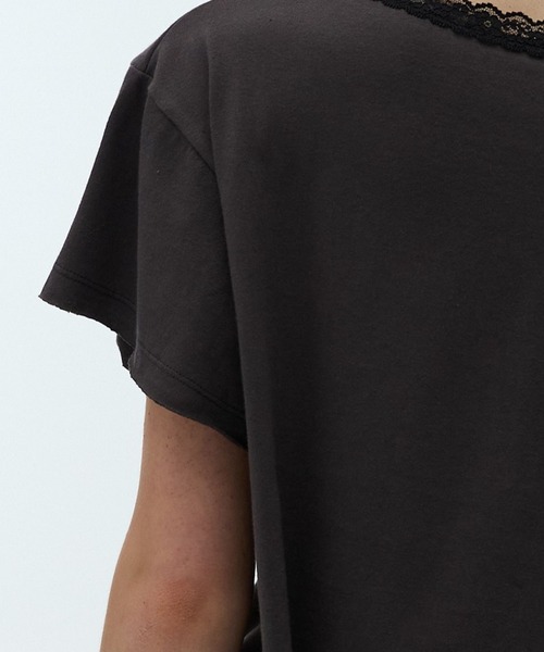 DEARSTALKER（ディアストーカー）の「DEARSTALKER／DEARオフショルダーＴ（Tシャツ/カットソー・レディース・チャコール/ホワイト・FREE）」の6枚目の写真