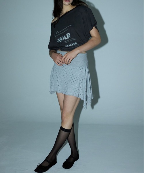 DEARSTALKER（ディアストーカー）の「DEARSTALKER／DEARオフショルダーＴ（Tシャツ/カットソー・レディース・チャコール/ホワイト・FREE）」の7枚目の写真