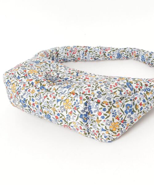 adidas（アディダス）の「adidas×LIBERTY LONDON SMALL SHOULDER BAG