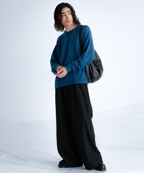 SINSS（シンス）の「Smooth switching crew neck knit / スムーススイッチングクルーネックニット（ニット/セーター・メンズ・ブルー/チャコール・SMALL/X-SMALL/LARGE/MEDIUM）」の16枚目の写真