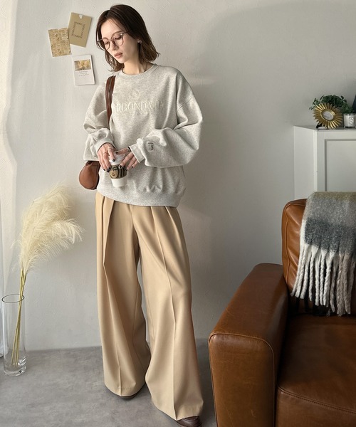 Java(ジャバ)の「《JaVa ジャバコラボ》微配色刺繍の上品ロゴデザイン。刺繍カレッジロゴ裏起毛スウェット(スウェット・レディース・オートミール/チャコール/オフホワイト・LARGE/MEDIUM/X-LARGE/SMALL)」の12枚目の写真