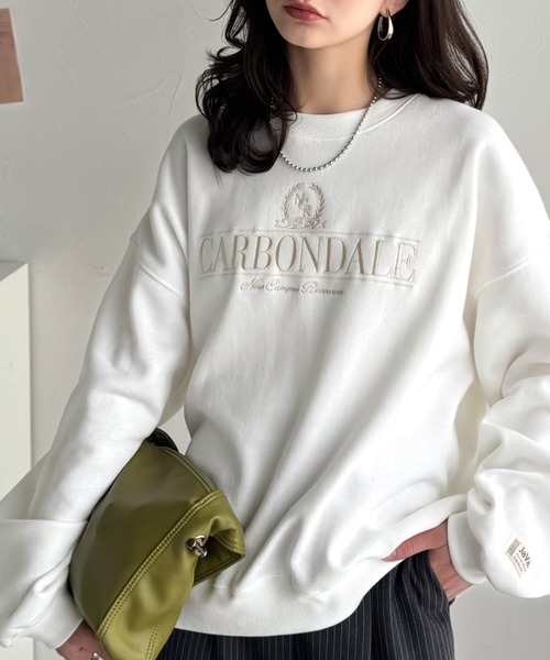 Java(ジャバ)の「《JaVa ジャバコラボ》微配色刺繍の上品ロゴデザイン。刺繍カレッジロゴ裏起毛スウェット(スウェット・レディース・オートミール/チャコール/オフホワイト・LARGE/MEDIUM/X-LARGE/SMALL)」の8枚目の写真