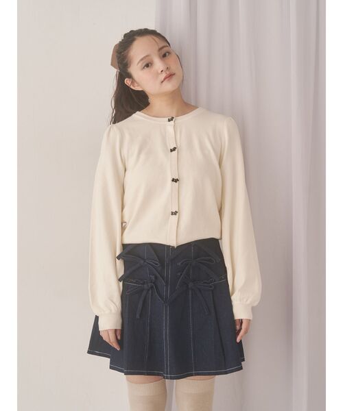 merry jenny（メリージェニー）の「terrier button knit cardigan（カーディガン/ボレロ・レディース・ブラック/アイボリー/レッド・FREE）」の4枚目の写真