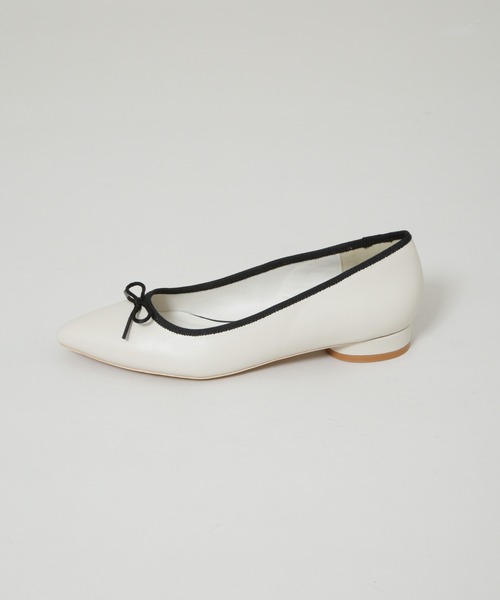 NANO universe（ナノユニバース）の「ポインテッドバレエシューズ（バレエシューズ・レディース・オフホワイト/ブラック・36/37/38）」の6枚目の写真
