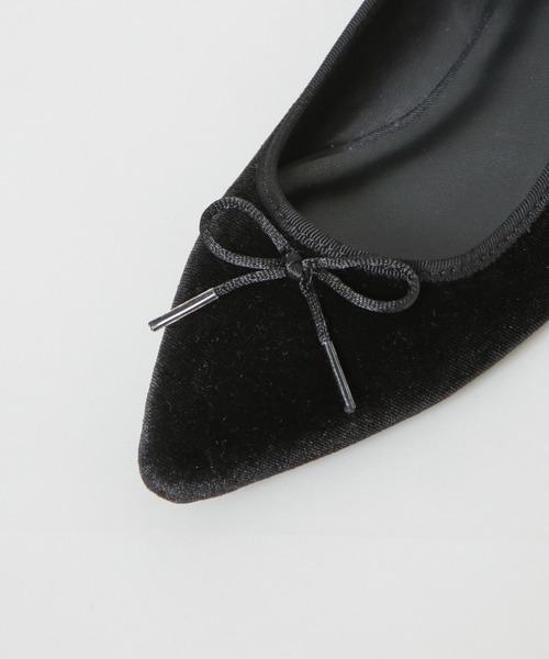 NANO universe（ナノユニバース）の「ポインテッドバレエシューズ（バレエシューズ・レディース・オフホワイト/ブラック・36/37/38）」の3枚目の写真