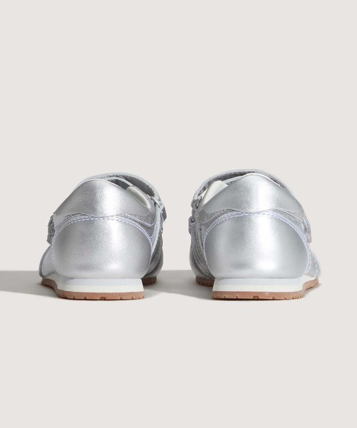 VANS(バンズ)の「VANS PREMIUM メリージェーン スーパーロープロ / LX Mary Jane SLP SILVER VN000D9GSLV1(スニーカー・レディース・シルバー・4.5/5/5.5/6/6.5/7/7.5/4)」の3枚目の写真