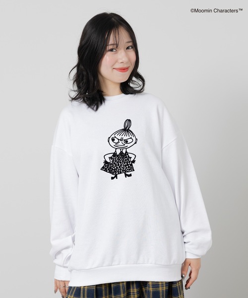 MOOMIN(ムーミン)の「〈ムーミン〉プリント 裏毛トレーナー(スウェット・レディース・ホワイト/オートミール/クリーム・LARGE/MEDIUM)」の1枚目の写真