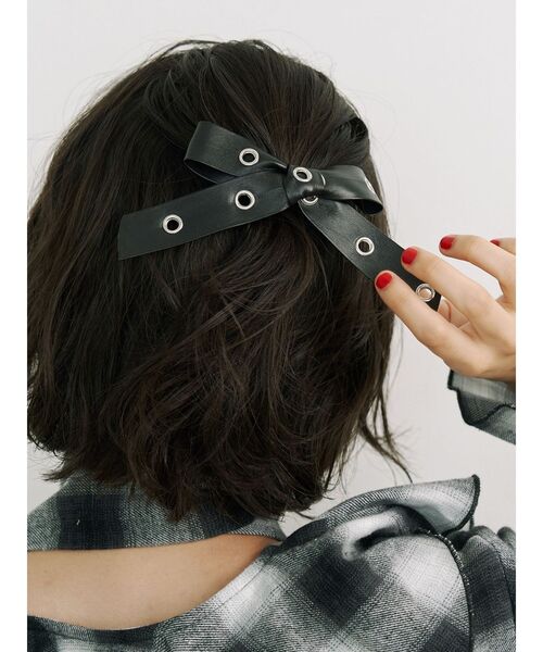 jouetie（ジュエティ）の「ハトメリボンバレッタ（バレッタ/ヘアクリップ・レディース・ブラック・FREE）」の2枚目の写真