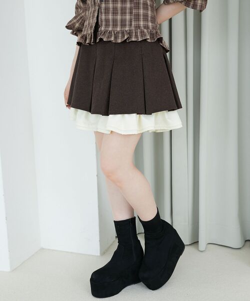 MAJESTIC LEGON(マジェスティックレゴン)の「配色フリルプリーツスカート(スカート・レディース・ブラウン/グレー・MEDIUM)」の9枚目の写真