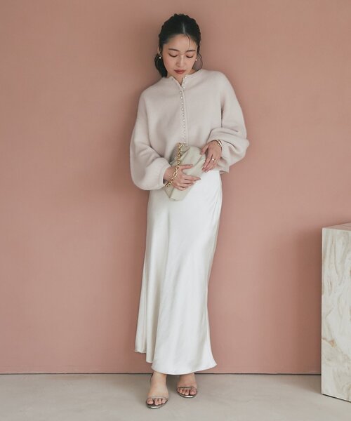 La boutique BonBon(ラブティックボンボン)の「【4サイズ展開あり】つやつやサテンロングナロースカート(スカート・レディース・ピンク/ミント/オフホワイト・38/PS/TM/36)」の8枚目の写真