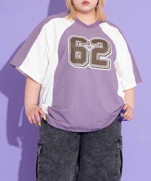PUNYUS（プニュズ）の「ナンバリングユニフォームナイロンＴ（Tシャツ/カットソー・レディース・ネイビー/パープル/カーキ・3/4）」の3枚目の写真