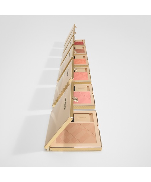 バーバリー アウトドア ブラッシュ（チーク）｜Burberry Beauty