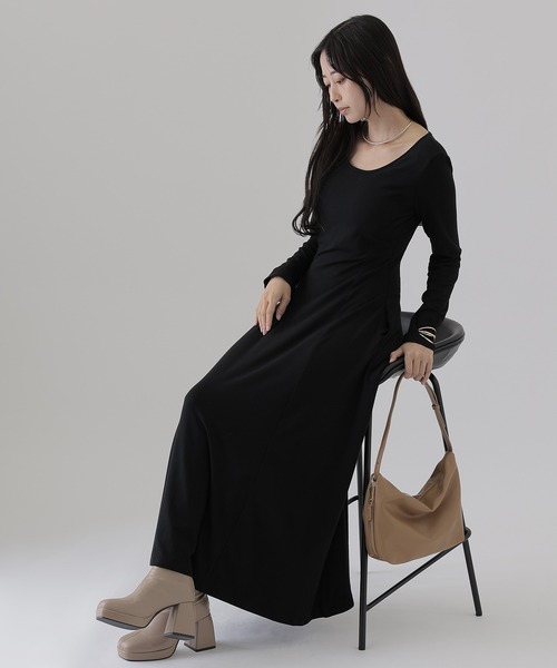 SUWDEE(スーディー)の「back open cut long dress(ワンピース・レディース・ブラック/グレー・FREE)」の3枚目の写真