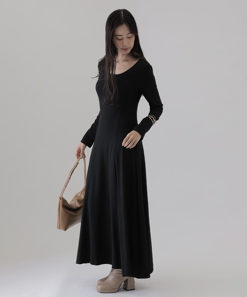 SUWDEE(スーディー)の「back open cut long dress(ワンピース・レディース・ブラック/グレー・FREE)」の5枚目の写真