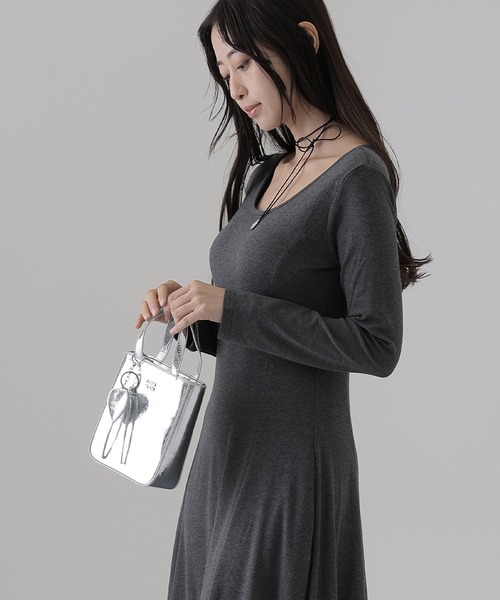 SUWDEE(スーディー)の「back open cut long dress(ワンピース・レディース・ブラック/グレー・FREE)」の7枚目の写真