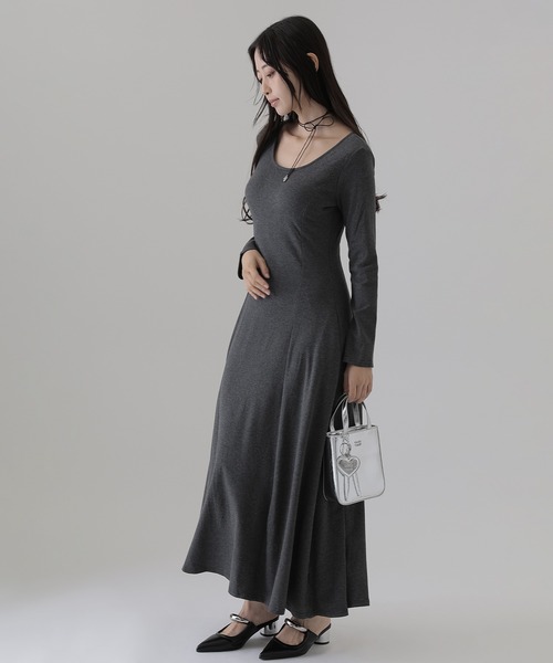 SUWDEE(スーディー)の「back open cut long dress(ワンピース・レディース・ブラック/グレー・FREE)」の8枚目の写真