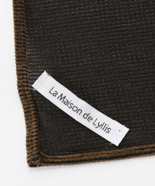 SLOBE IENA(スローブイエナ)の「La Maison de Lyllis/ラメゾンドリリス SANKAKU スカーフ 2253014(ストール/ショール・レディース・カーキ・FREE)」の3枚目の写真