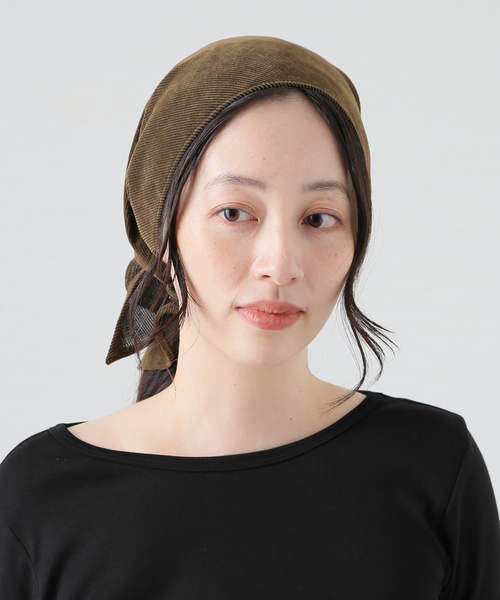 SLOBE IENA(スローブイエナ)の「La Maison de Lyllis/ラメゾンドリリス SANKAKU スカーフ 2253014(ストール/ショール・レディース・カーキ・FREE)」の6枚目の写真